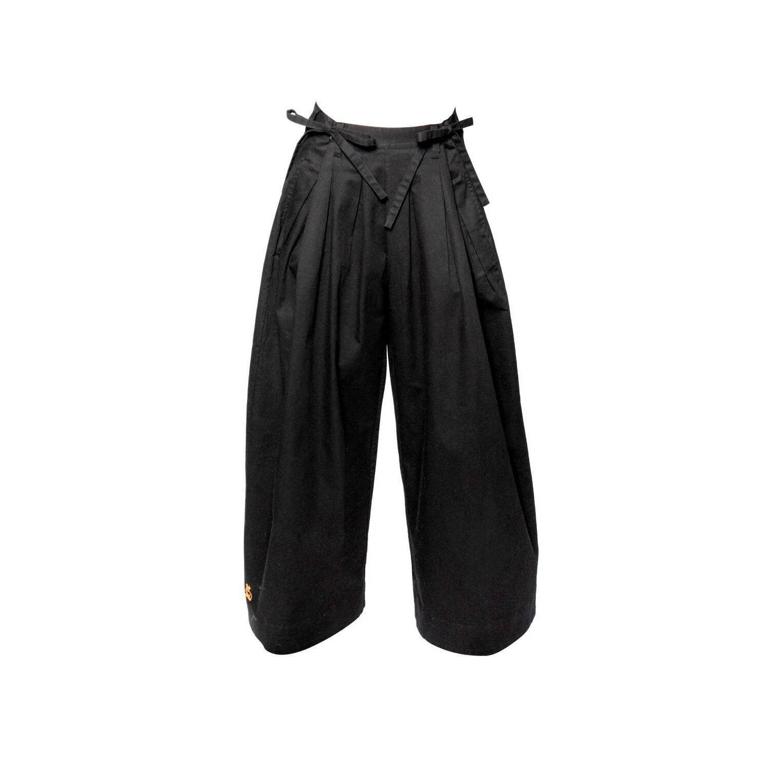 New Coniglio Women's Banyan Pleated Snap Pant In Black